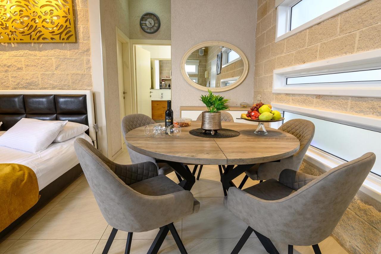 אחוזת מיא - סוויטות בוטיק על המים Villa Goren Exteriör bild